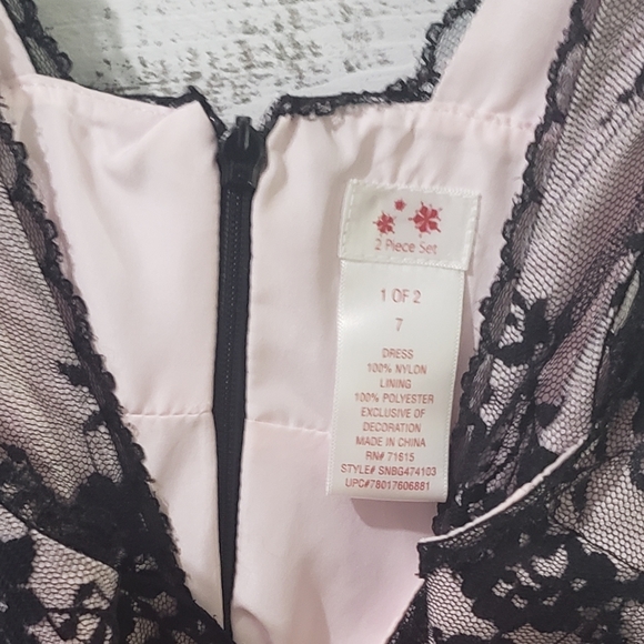 Girls Size 7 Formal Dress - Picture 3 of 3